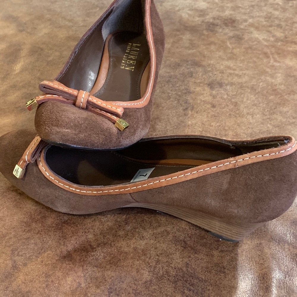 Ralph Lauren NWOT ladies 2”brown suede wedge shoes